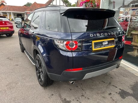 Land Rover Discovery Sport 2.0 TD4 SE Tech SUV 5dr Diesel Auto 4WD Euro 6 (s/s) (180 ps) 11