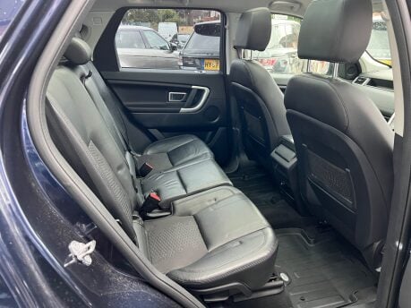 Land Rover Discovery Sport 2.0 TD4 SE Tech SUV 5dr Diesel Auto 4WD Euro 6 (s/s) (180 ps) 29