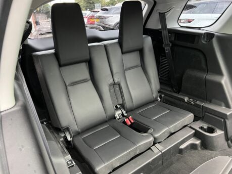 Land Rover Discovery Sport 2.0 TD4 SE Tech SUV 5dr Diesel Auto 4WD Euro 6 (s/s) (180 ps) 32