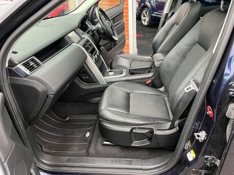 Land Rover Discovery Sport 2.0 TD4 SE Tech SUV 5dr Diesel Auto 4WD Euro 6 (s/s) (180 ps) 36