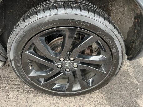 Land Rover Discovery Sport 2.0 TD4 SE Tech SUV 5dr Diesel Auto 4WD Euro 6 (s/s) (180 ps) 40