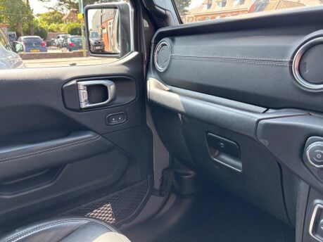 Jeep Wrangler 2.0 GME Overland SUV 2dr Petrol Auto 4WD Euro 6 (s/s) (272 ps) 31