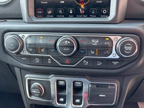 Jeep Wrangler 2.0 GME Overland SUV 2dr Petrol Auto 4WD Euro 6 (s/s) (272 ps) 25