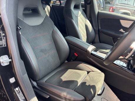 Mercedes-Benz CLA Class 1.3 CLA180h MHEV AMG Line (Premium) Coupe 4dr Petrol Hybrid 7G-DCT Euro 6 22