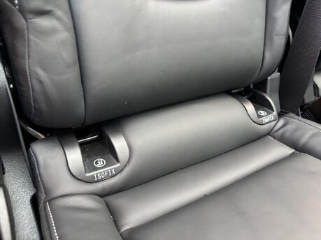 Mercedes-Benz V Class 2.0 V300d AMG Line MPV 5dr Diesel G-Tronic+ Euro 6 (s/s) LWB (237 ps) 30