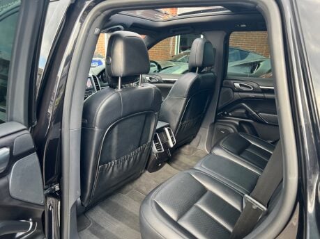 Porsche Cayenne DIESEL 4.2 V8 S TIPTRONIC S 16