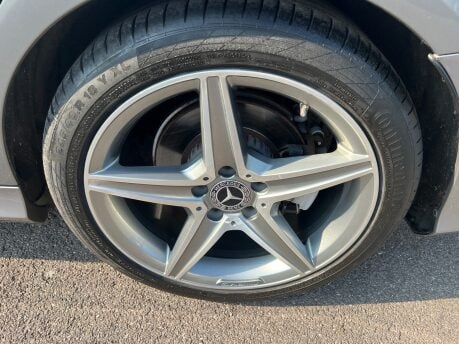 Mercedes-Benz C Class 2.1 C220 BlueTEC AMG Line (Premium) Saloon 4dr Diesel G-Tronic+ Euro 6 19