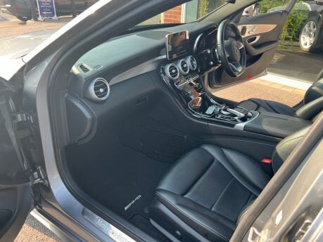 Mercedes-Benz C Class 2.1 C220 BlueTEC AMG Line (Premium) Saloon 4dr Diesel G-Tronic+ Euro 6 42
