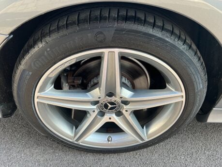 Mercedes-Benz C Class 2.1 C220 BlueTEC AMG Line (Premium) Saloon 4dr Diesel G-Tronic+ Euro 6 16