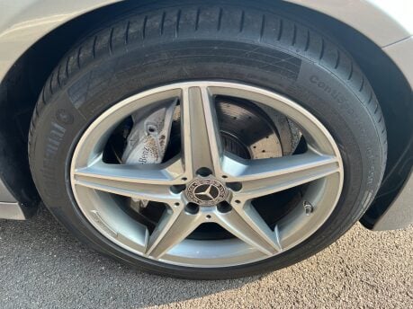 Mercedes-Benz C Class 2.1 C220 BlueTEC AMG Line (Premium) Saloon 4dr Diesel G-Tronic+ Euro 6 17