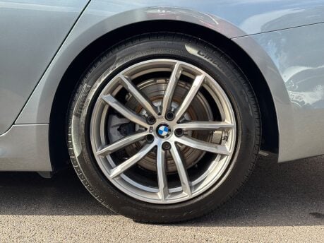 BMW 5 Series 520D M SPORT TOURING 11