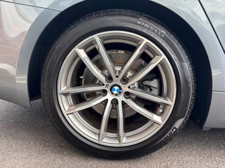 BMW 5 Series 520D M SPORT TOURING 19