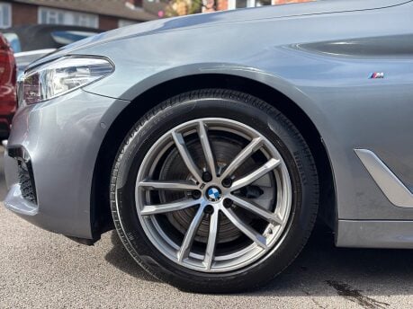 BMW 5 Series 520D M SPORT TOURING 4