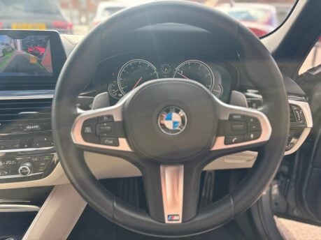 BMW 5 Series 520D M SPORT TOURING 25