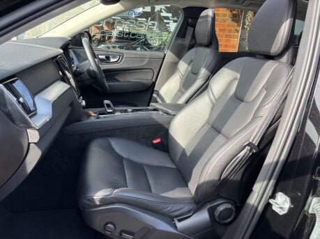 Volvo XC60 2.0h T6 Recharge 18.8kWh Core Petrol Plug-in Hybrid Auto AWD Euro 6 350BHP 11