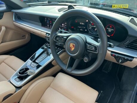 Porsche 911 3.0T 992 Carrera Coupe 2dr Petrol PDK Euro 6 (s/s) (385 ps) 32