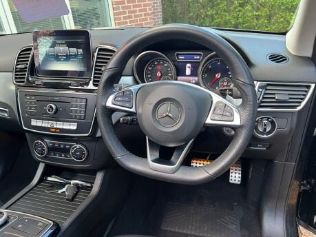 Mercedes-Benz GLE 2.1 GLE250d AMG Line (Premium) SUV 5dr Diesel G-Tronic 4MATIC Euro 6 (s/s) 31