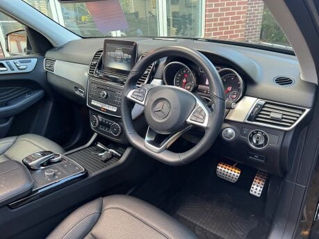 Mercedes-Benz GLE 2.1 GLE250d AMG Line (Premium) SUV 5dr Diesel G-Tronic 4MATIC Euro 6 (s/s) 29