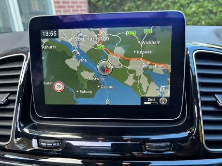 Mercedes-Benz GLE 2.1 GLE250d AMG Line (Premium) SUV 5dr Diesel G-Tronic 4MATIC Euro 6 (s/s) 36