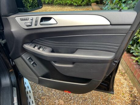 Mercedes-Benz GLE 2.1 GLE250d AMG Line (Premium) SUV 5dr Diesel G-Tronic 4MATIC Euro 6 (s/s) 34