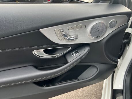 Mercedes-Benz C Class 2.1 C220d AMG Line (Premium Plus) Cabriolet 2dr Diesel G-Tronic+ Euro 6 32