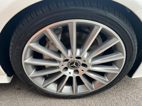 Mercedes-Benz C Class 2.1 C220d AMG Line (Premium Plus) Cabriolet 2dr Diesel G-Tronic+ Euro 6 14