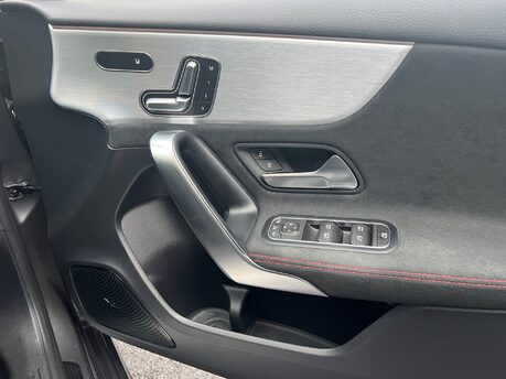 Mercedes-Benz A Class A 180 D AMG LINE PREMIUM PLUS 17
