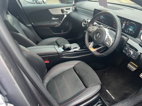 Mercedes-Benz A Class A 180 D AMG LINE PREMIUM PLUS 19