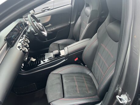 Mercedes-Benz A Class A 180 D AMG LINE PREMIUM PLUS 27