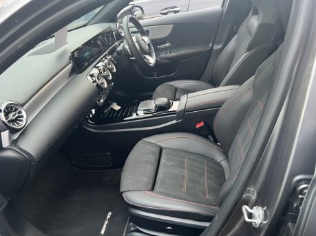 Mercedes-Benz A Class A 180 D AMG LINE PREMIUM PLUS 26