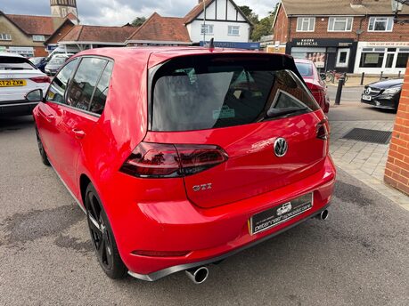 Volkswagen Golf GTI TSI 12