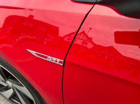 Volkswagen Golf GTI TSI 31