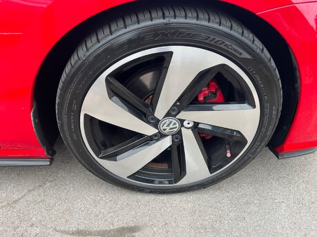 Volkswagen Golf GTI TSI 12