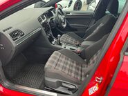 Volkswagen Golf GTI TSI 28