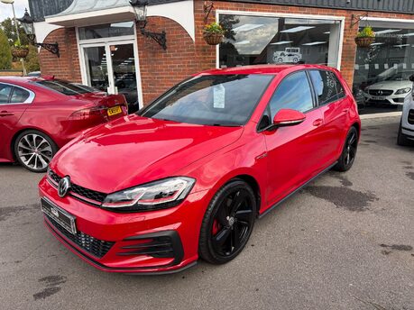 Volkswagen Golf GTI TSI 8