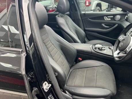 Mercedes-Benz E Class E 220 D AMG LINE NIGHT EDITION PREMIUM PLUS 12