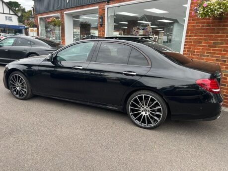 Mercedes-Benz E Class E 220 D AMG LINE NIGHT EDITION PREMIUM PLUS 7