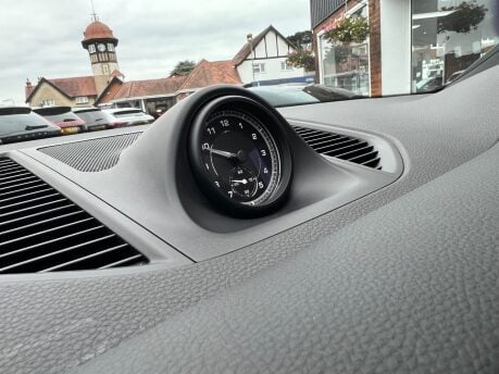 Porsche Macan PDK 43