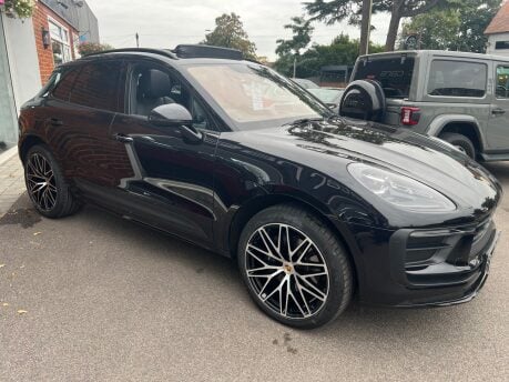 Porsche Macan PDK 12