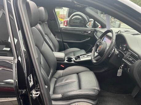 Porsche Macan PDK 24