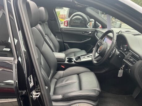 Porsche Macan PDK 24
