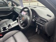 Porsche Macan PDK 29
