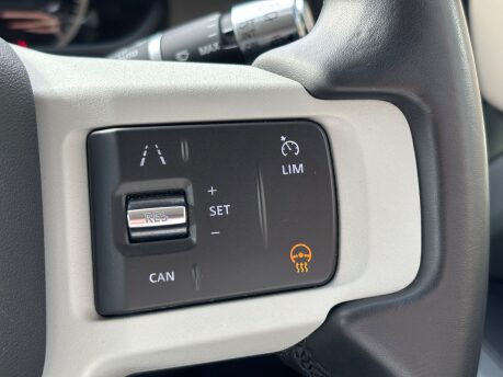 Land Rover Defender 2.0 P300 S SUV 3dr Petrol Auto 4WD Euro 6 (s/s) (300 ps) 27