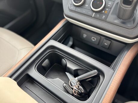 Land Rover Defender 2.0 P300 S SUV 3dr Petrol Auto 4WD Euro 6 (s/s) (300 ps) 34