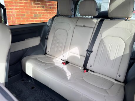 Land Rover Defender 2.0 P300 S SUV 3dr Petrol Auto 4WD Euro 6 (s/s) (300 ps) 10