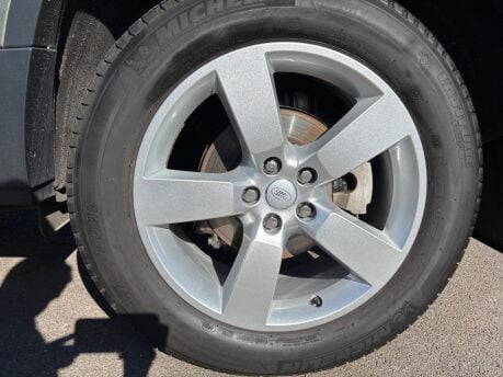 Land Rover Defender 3.0 D250 MHEV HSE Hard Top SUV 3dr Diesel Auto 4WD SWB Euro 6 (s/s) (250 ps 10