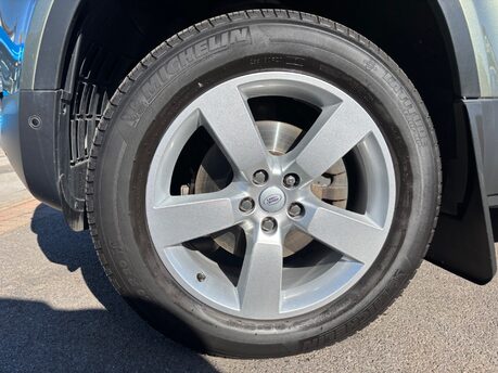 Land Rover Defender 3.0 D250 MHEV HSE Hard Top SUV 3dr Diesel Auto 4WD SWB Euro 6 (s/s) (250 ps 7