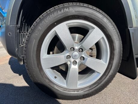 Land Rover Defender 3.0 D250 MHEV HSE Hard Top SUV 3dr Diesel Auto 4WD SWB Euro 6 (s/s) (250 ps 7