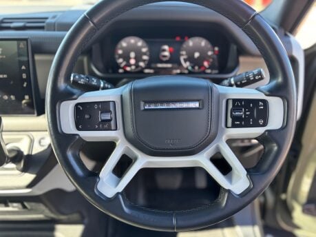 Land Rover Defender 3.0 D250 MHEV HSE Hard Top SUV 3dr Diesel Auto 4WD SWB Euro 6 (s/s) (250 ps 20
