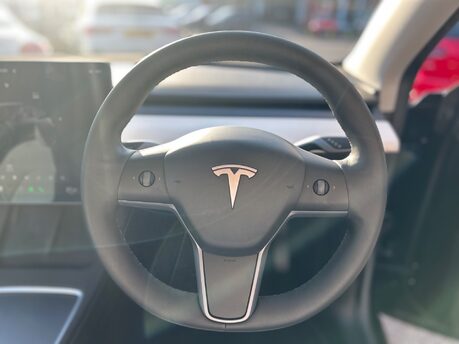 Tesla Model Y LONG RANGE AWD 20